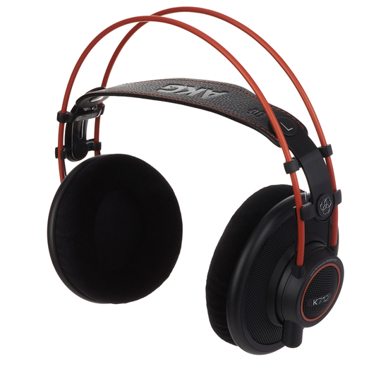 AKG K712 Pro Review | headphonecheck.com