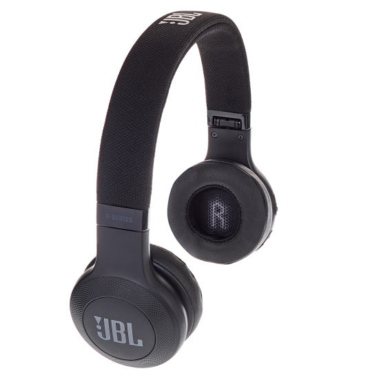 JBL E45BT Review | headphonecheck.com