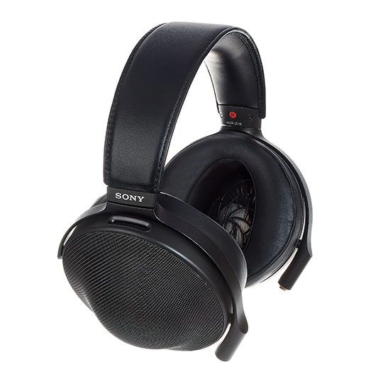 Sony MDR-Z1R Review | headphonecheck.com