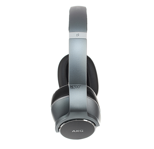 AKG N700NC Review | headphonecheck.com