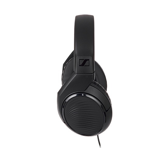Sennheiser HD 200 Pro Review | headphonecheck.com