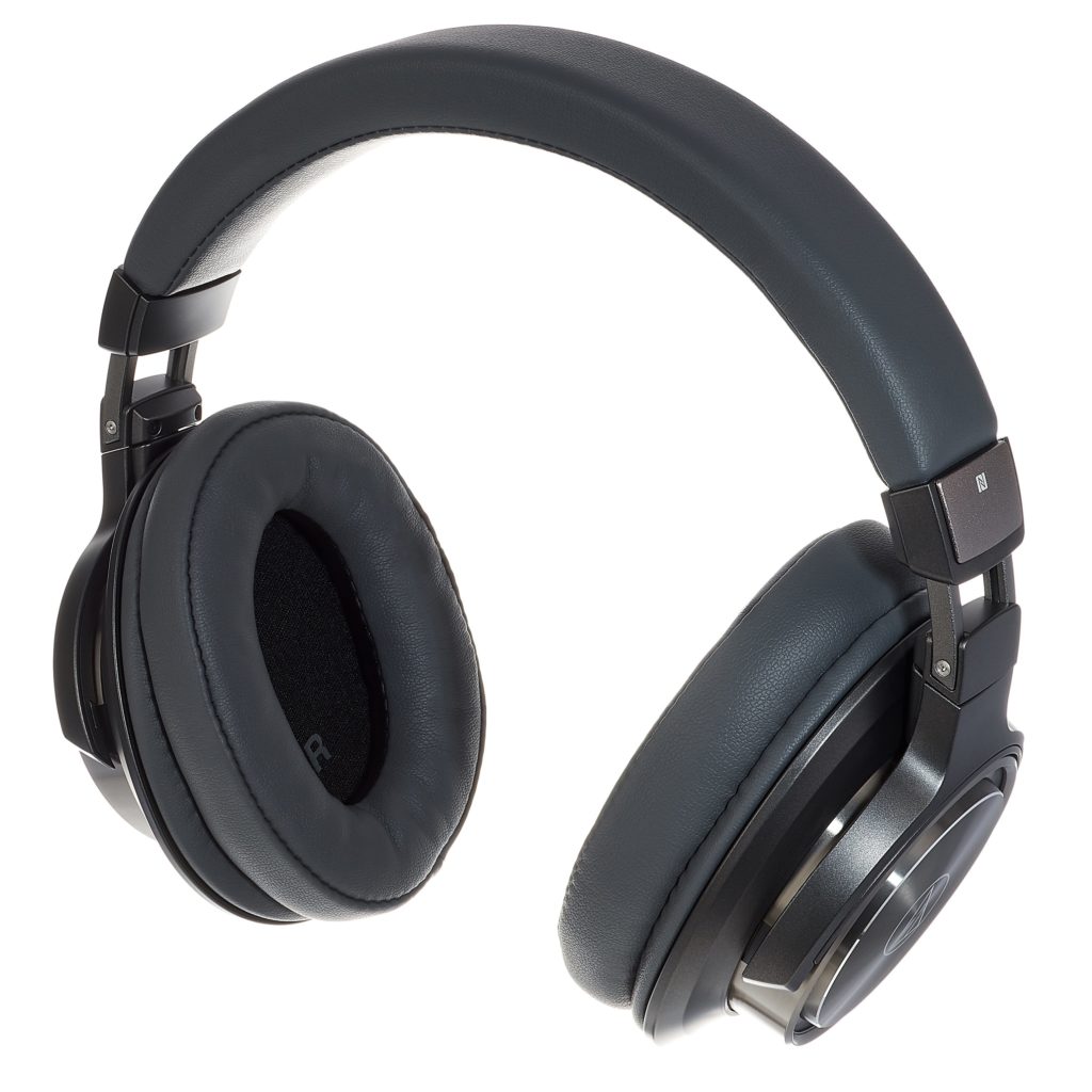 Audio-Technica ATH-DSR9BT Review | headphonecheck.com