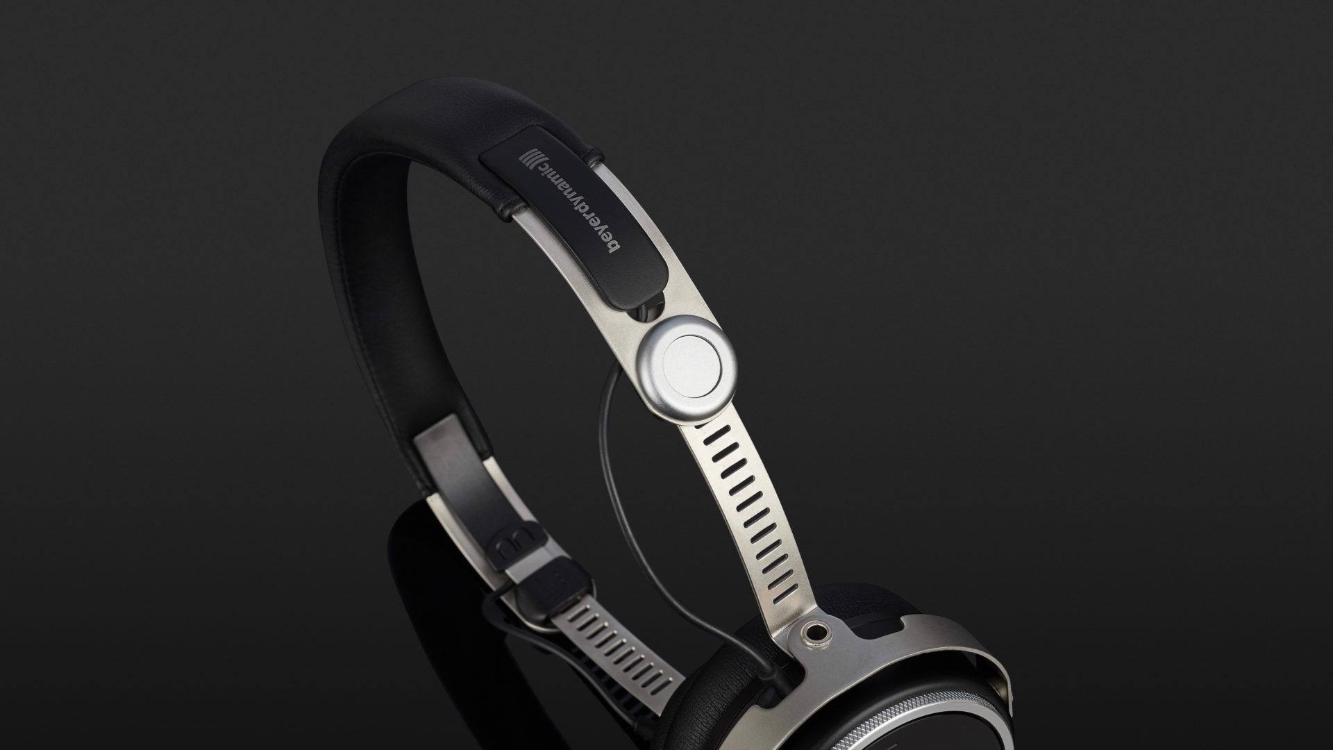 beyerdynamic aventho wireless black