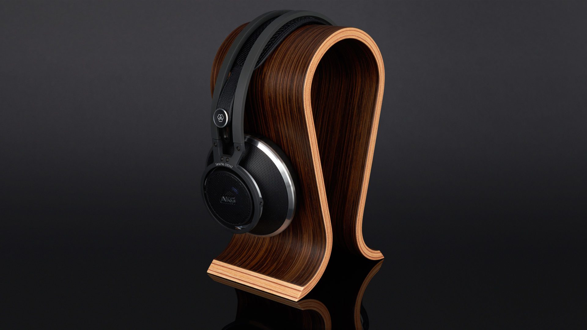 AKG K812 Review | headphonecheck.com