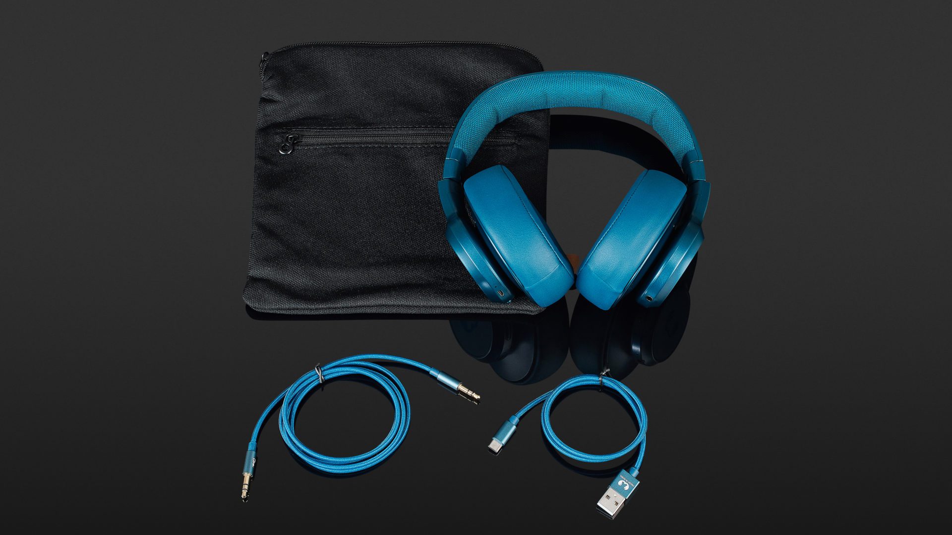 clam wireless headphones