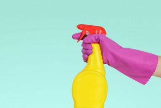 How to clean headphones properly