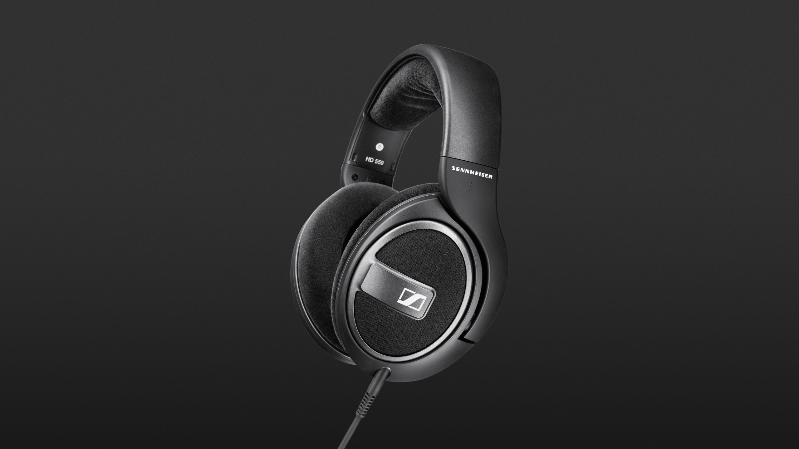 sennheiser hd 559 open back headphone