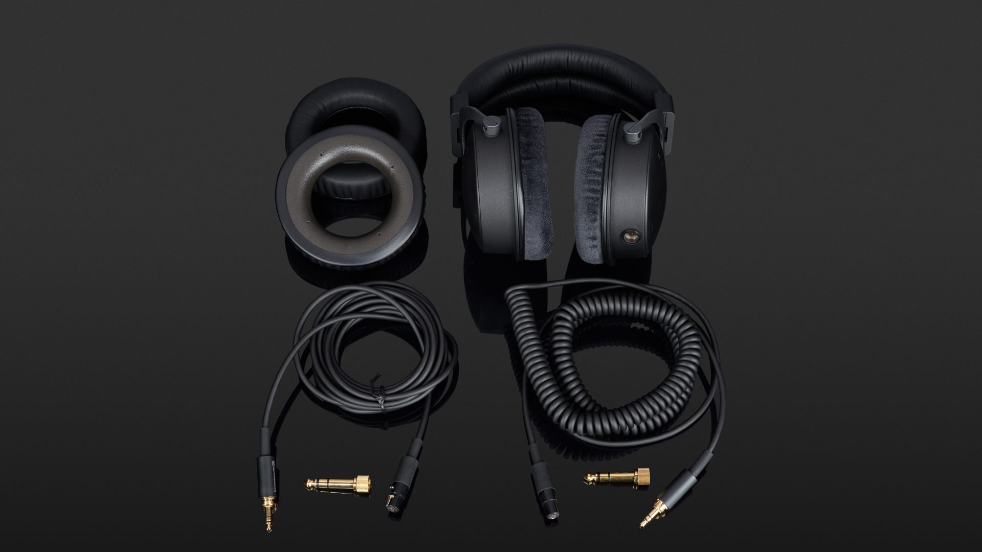 Beyerdynamic DT 1770 Pro Review | headphonecheck.com