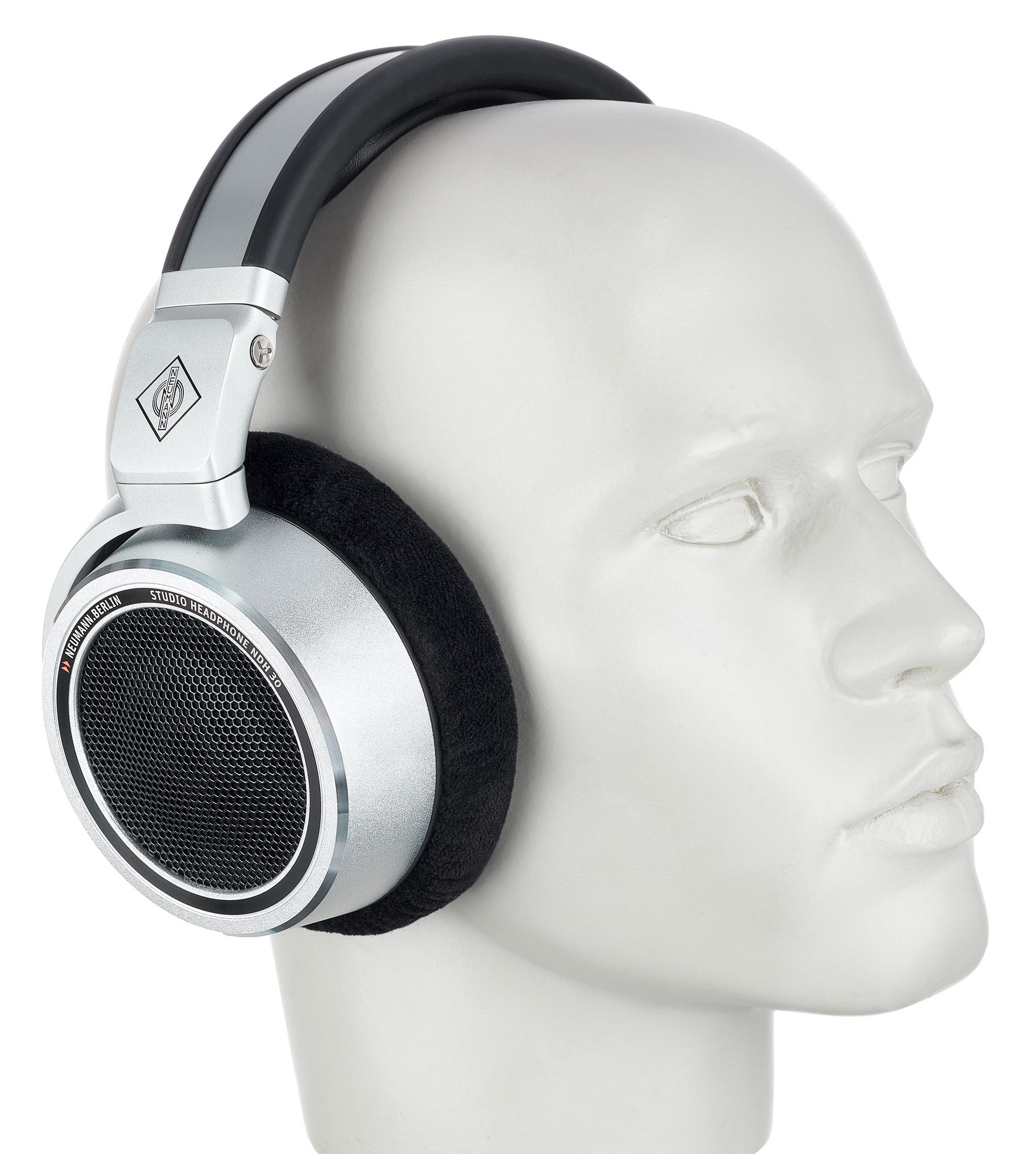 Neumann NDH 30 Review | headphonecheck.com