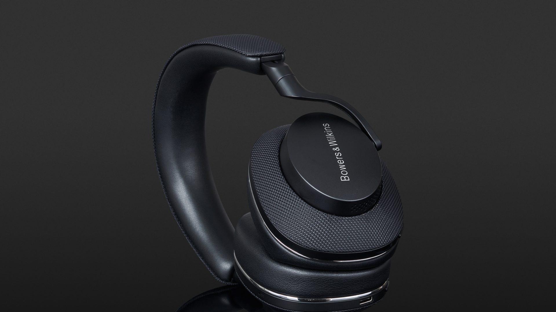 Bowers & Wilkins Px7 S2 Review | headphonecheck.com